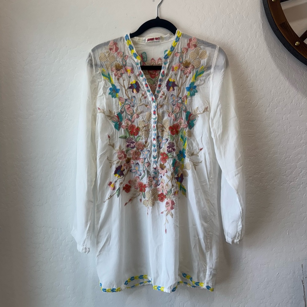 Johnny Was Pink and White Graphic Tunic with Long Sleeves
